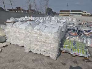 出售高压复合尼龙膜，含尼龙30-40左右，月供20吨