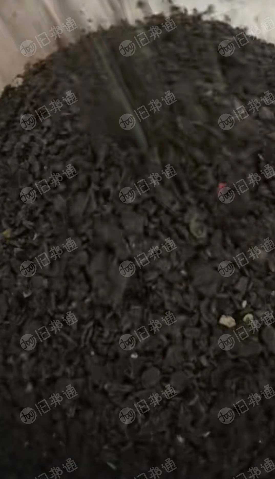 长期出售树脂瓦破碎料