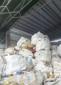 长期出售烫金膜打绳料，小卷杂料，每月一挂车