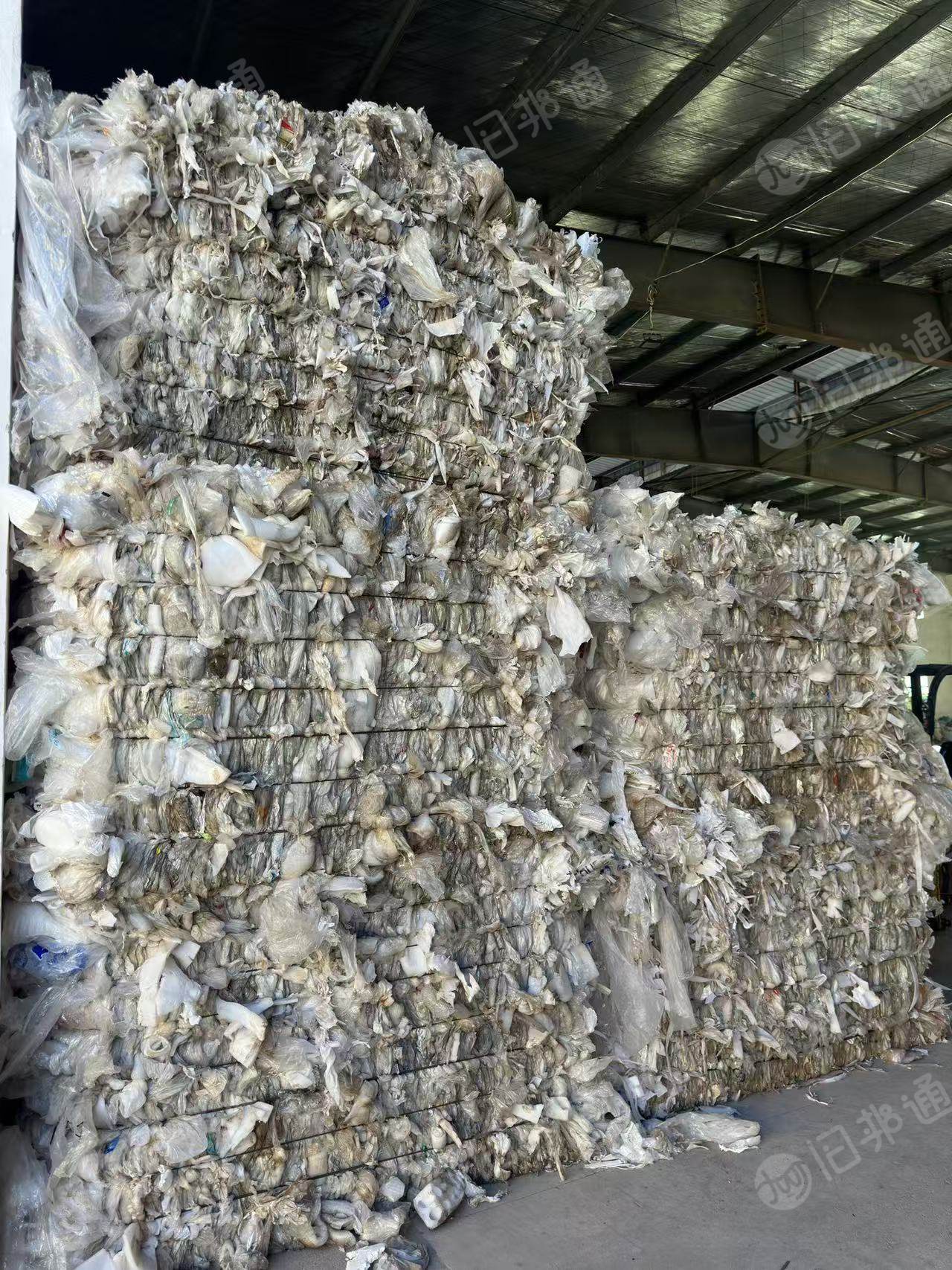 出售二级PE膜废料，水洗二级PE膜废料