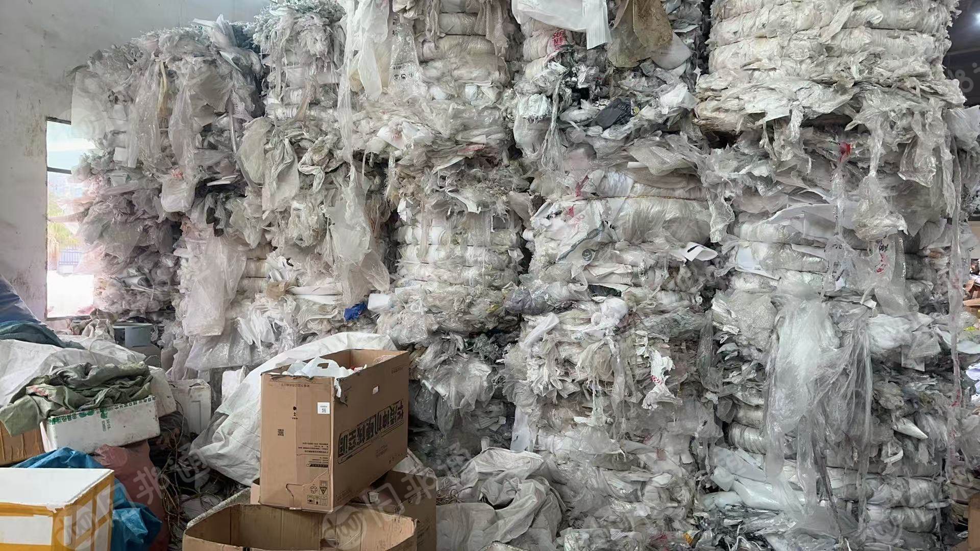 出售二级PE膜废料，水洗二级PE膜废料