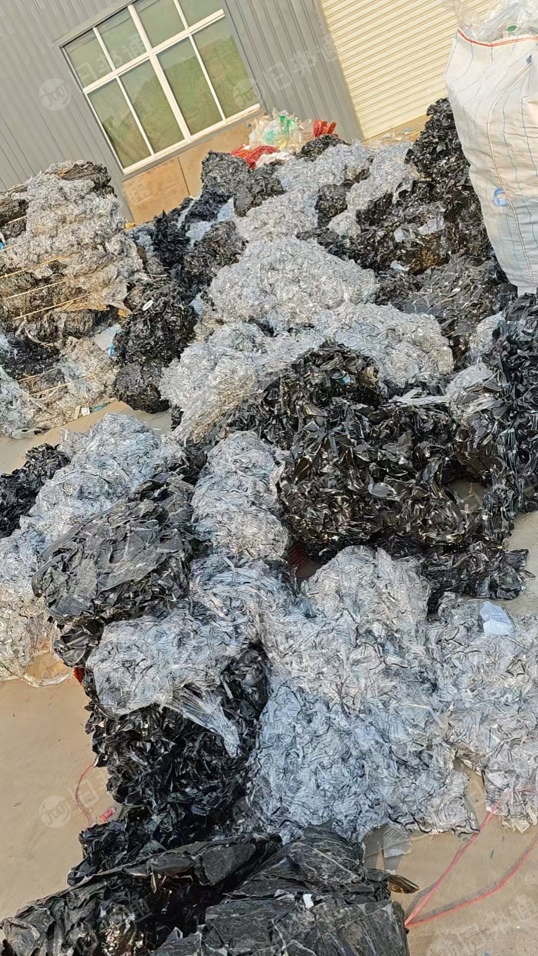 出售PVC胶水膜，苹果手机贴膜，现货20吨