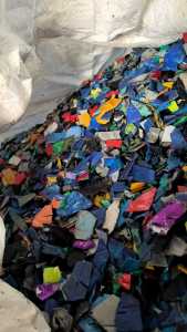 出售机油壶破碎料，长期有货，