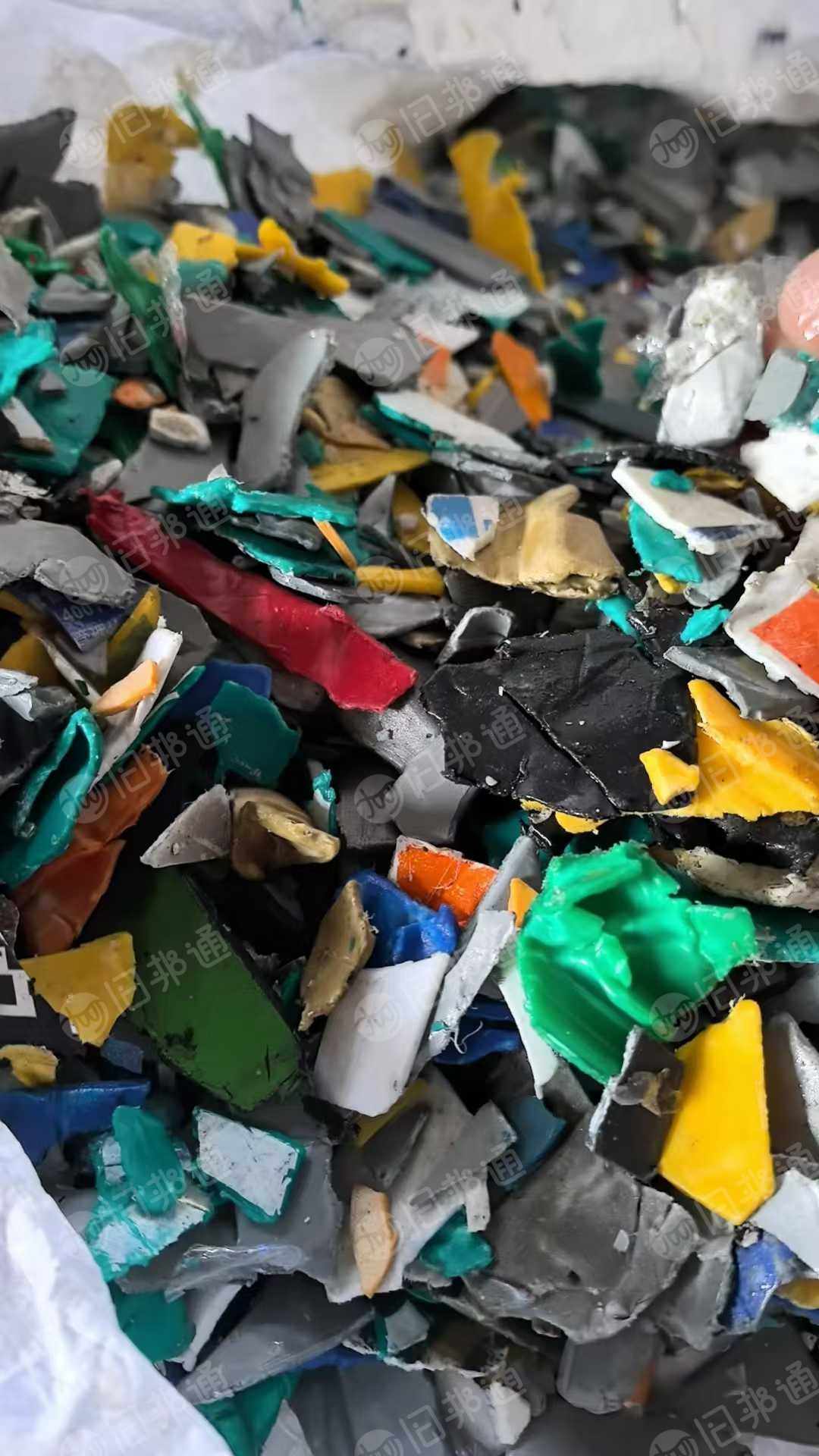 出售机油壶破碎料，长期有货，