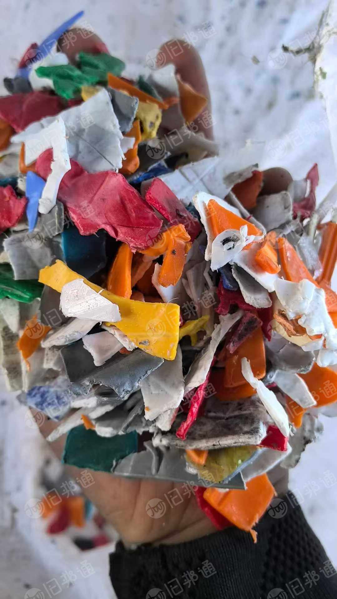 出售机油壶破碎料，长期有货，