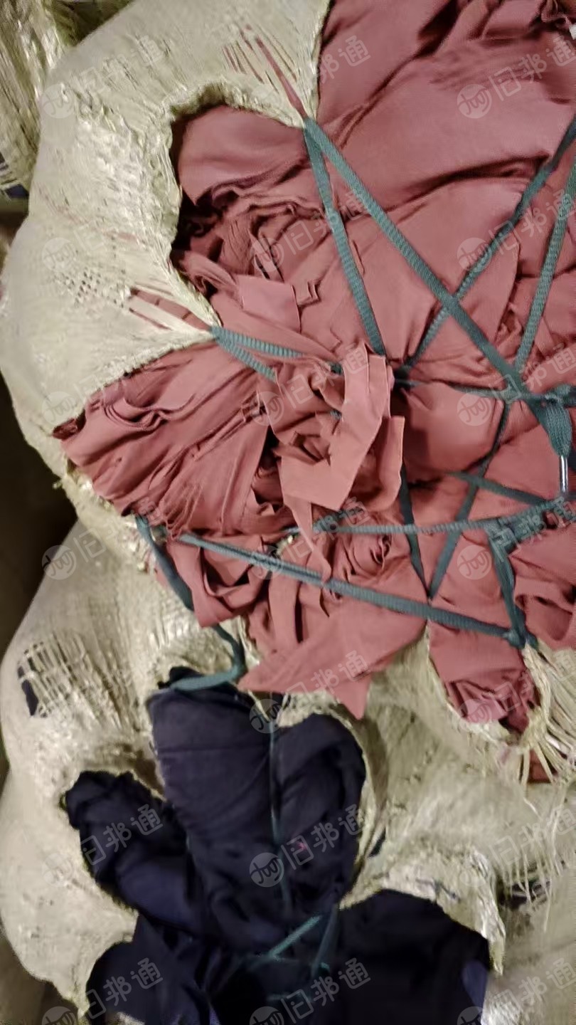 长期出售做冰丝裤下来的尼龙废布，尼龙边角料，锦氨废布，月供三四十吨