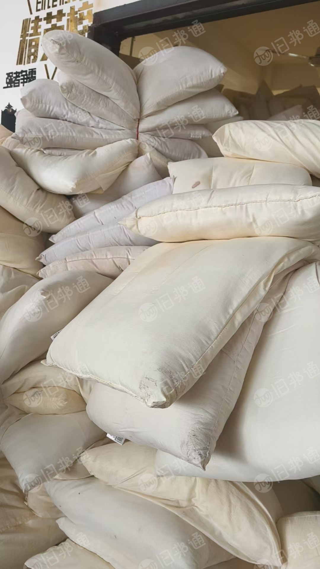 长期出售丝绵枕芯，枕头棉，枕芯棉，现货20吨