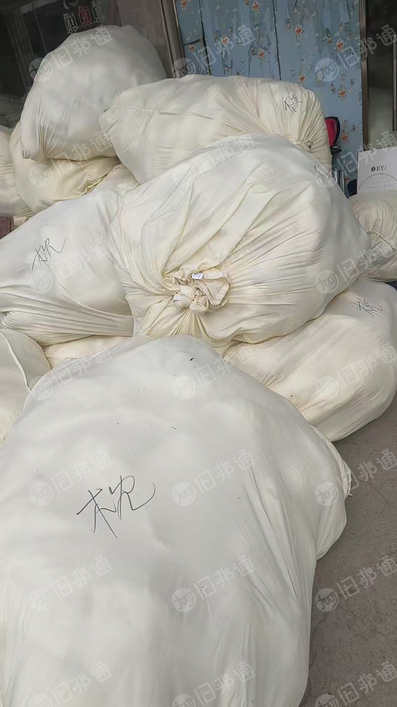 长期出售丝绵枕芯，枕头棉，枕芯棉，现货20吨