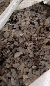 长期出售pc车灯破碎料，黑白混合