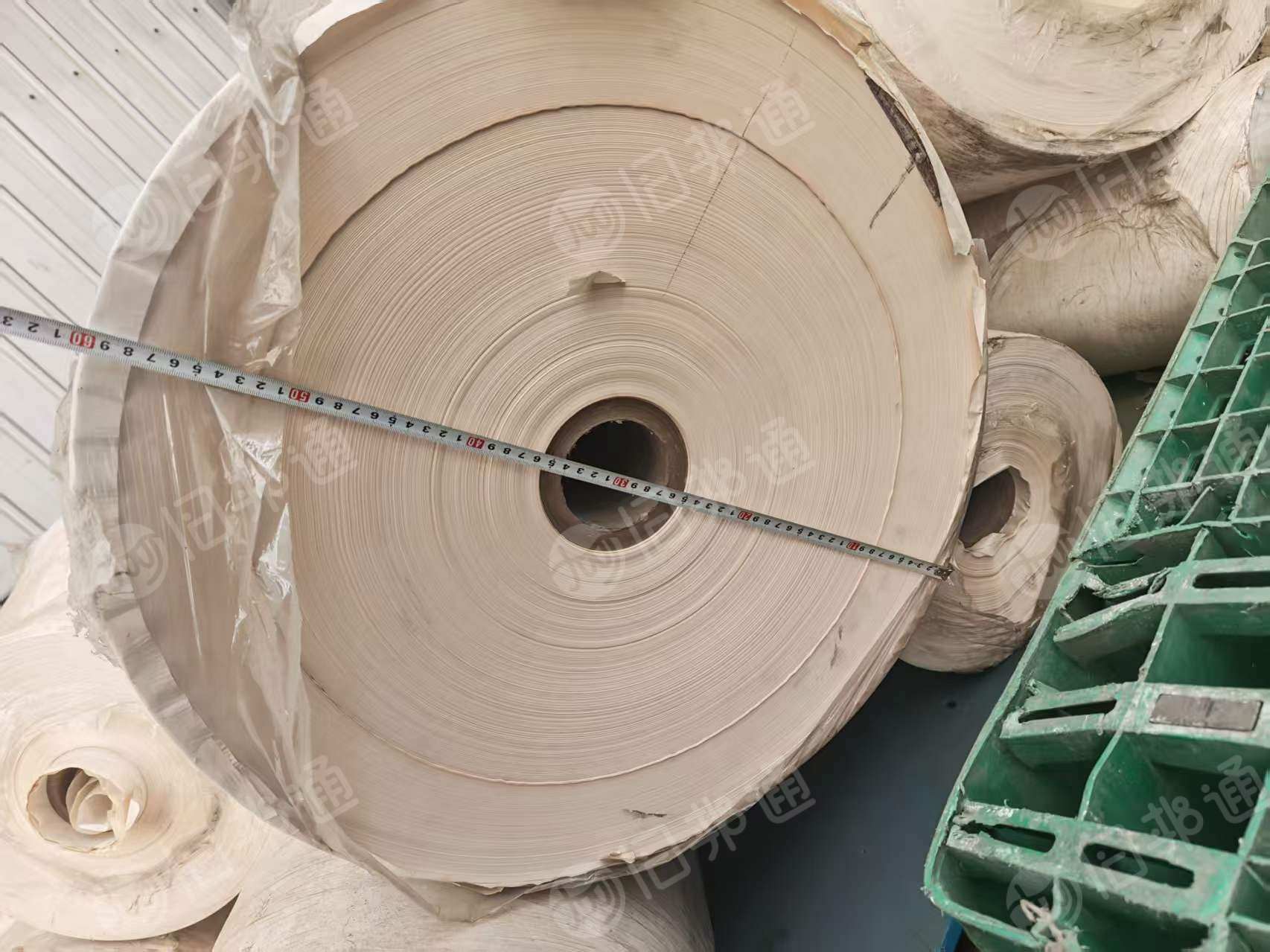 河北出售卷筒热敏纸，克重70克，规格1550