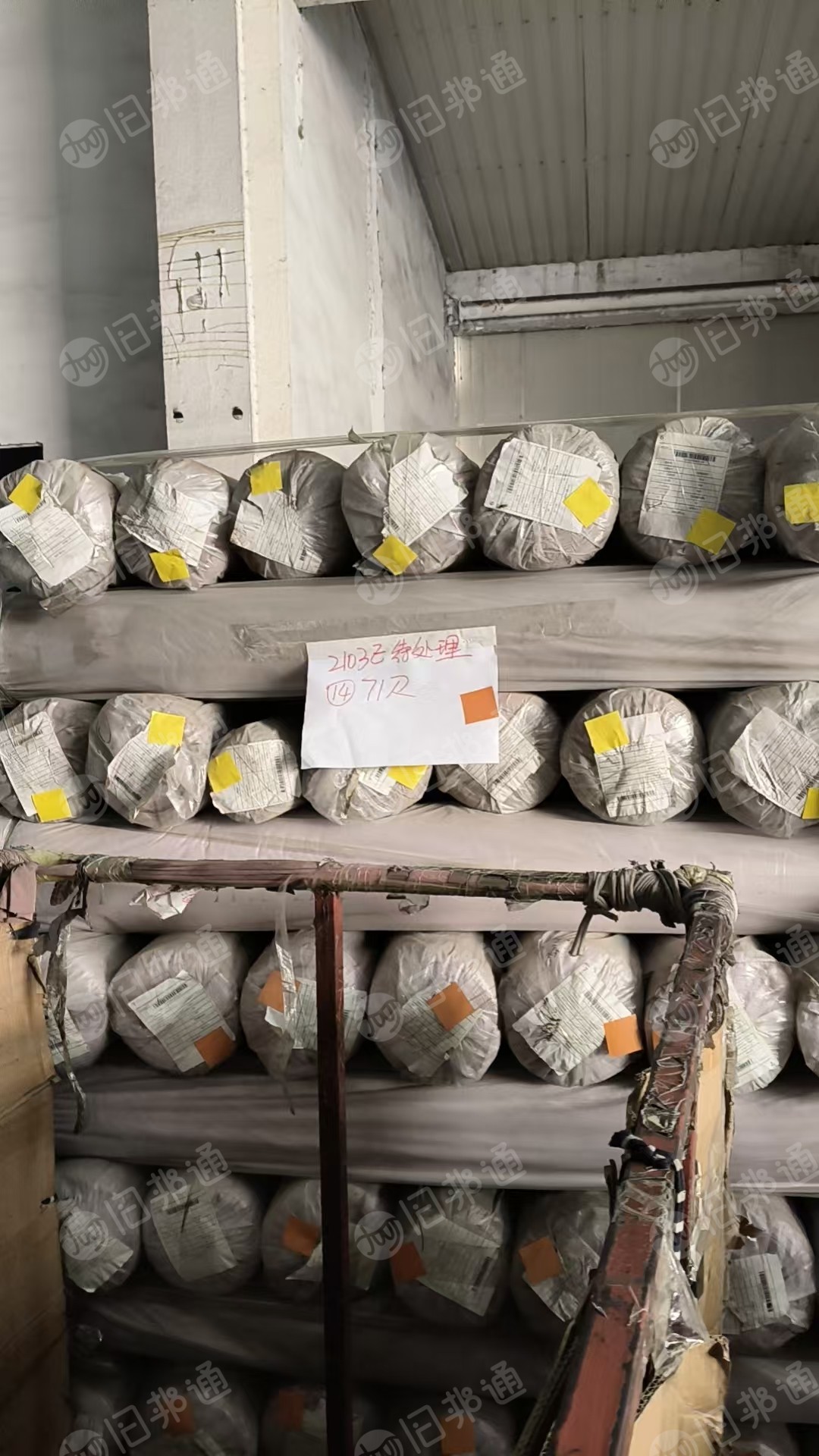 现货处理一批腈纶+粘胶库存布，莫代尔，纯棉棉布，库存布统货，可单拿也可统货走，现货三四十吨