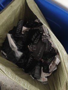 出售衣服标签，涤纶材质，也有含棉的，货在广东东莞