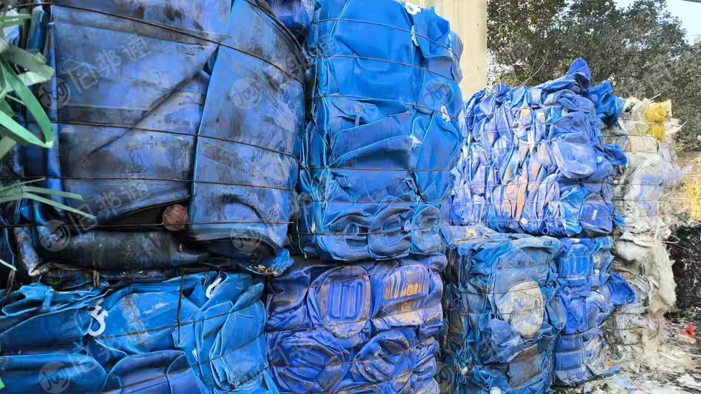 长期出售蓝桶压块，大蓝桶压块，小蓝桶压块