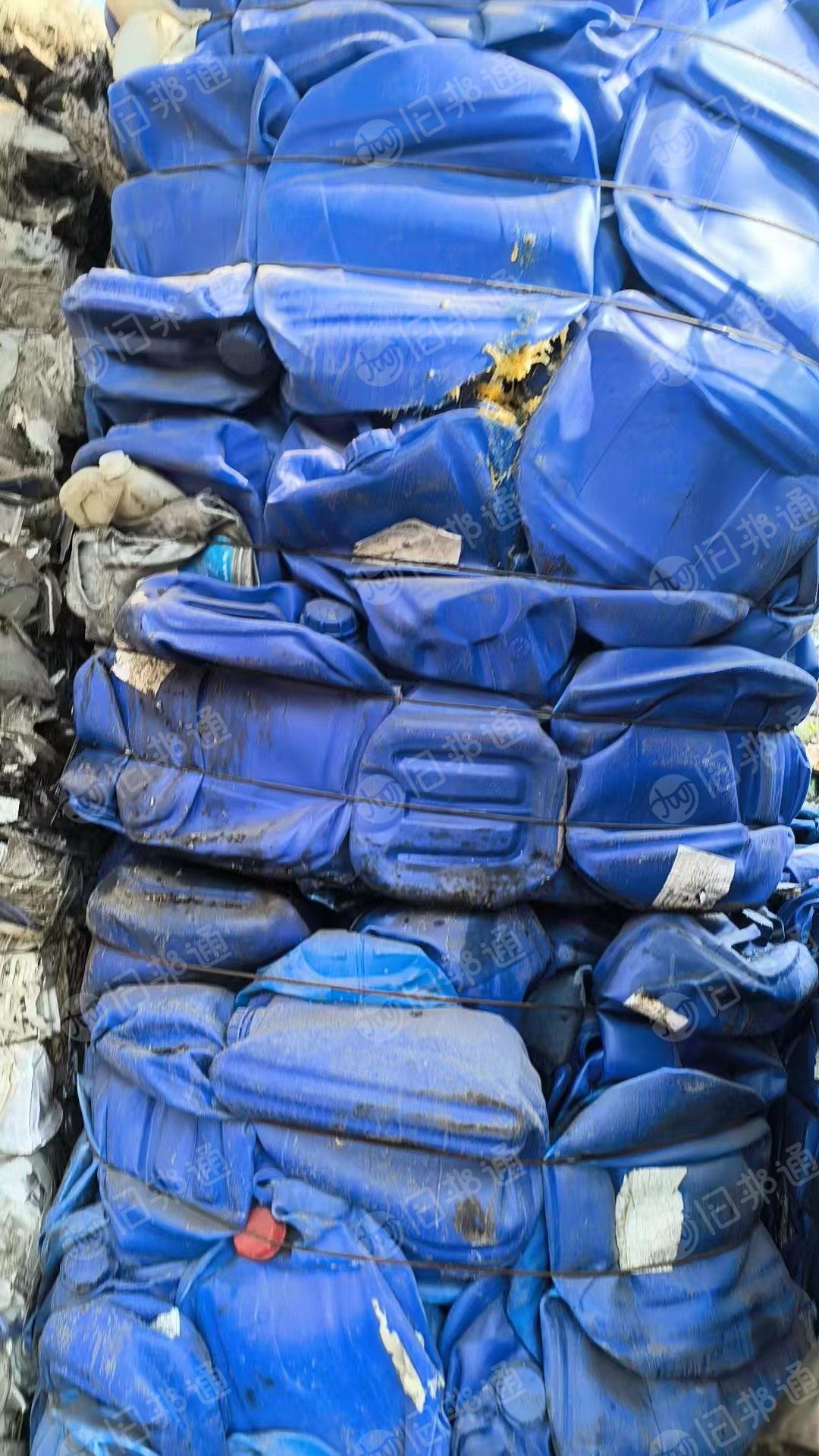 长期出售蓝桶压块，大蓝桶压块，小蓝桶压块