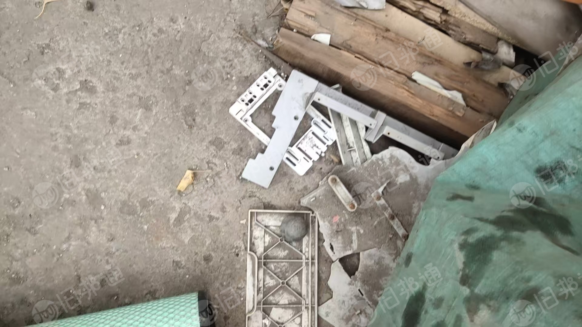 出售电表箱底壳毛料，六联户的，还有带透明壳的，长期有货