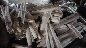 出售纯TPU膜，不带胶，透明和乳白，卷筒和边角料都有，现货20吨