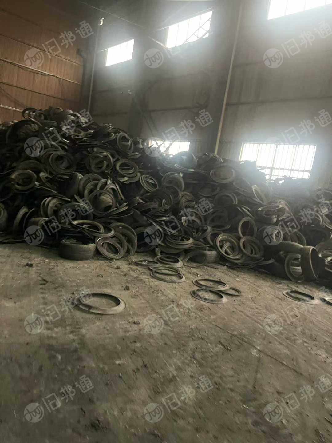 厂家长期收购切割下来的轮胎边条