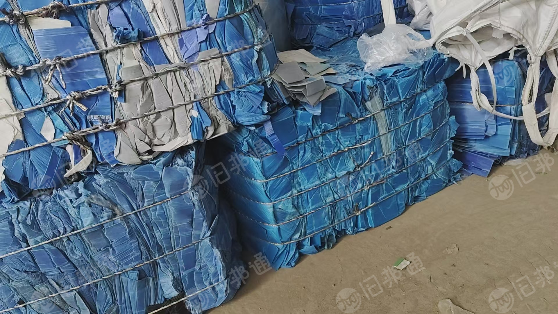 出售蓝色PP空心板毛料，压包好现货一挂车