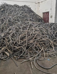 长期出售废旧汽车密封条废料，汽车门密封胶条