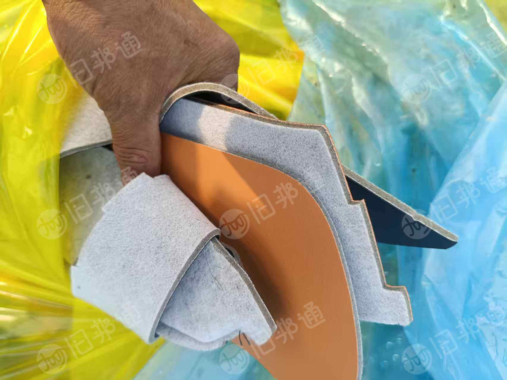 长期出售pvc汽车革边角料,环保2.0的