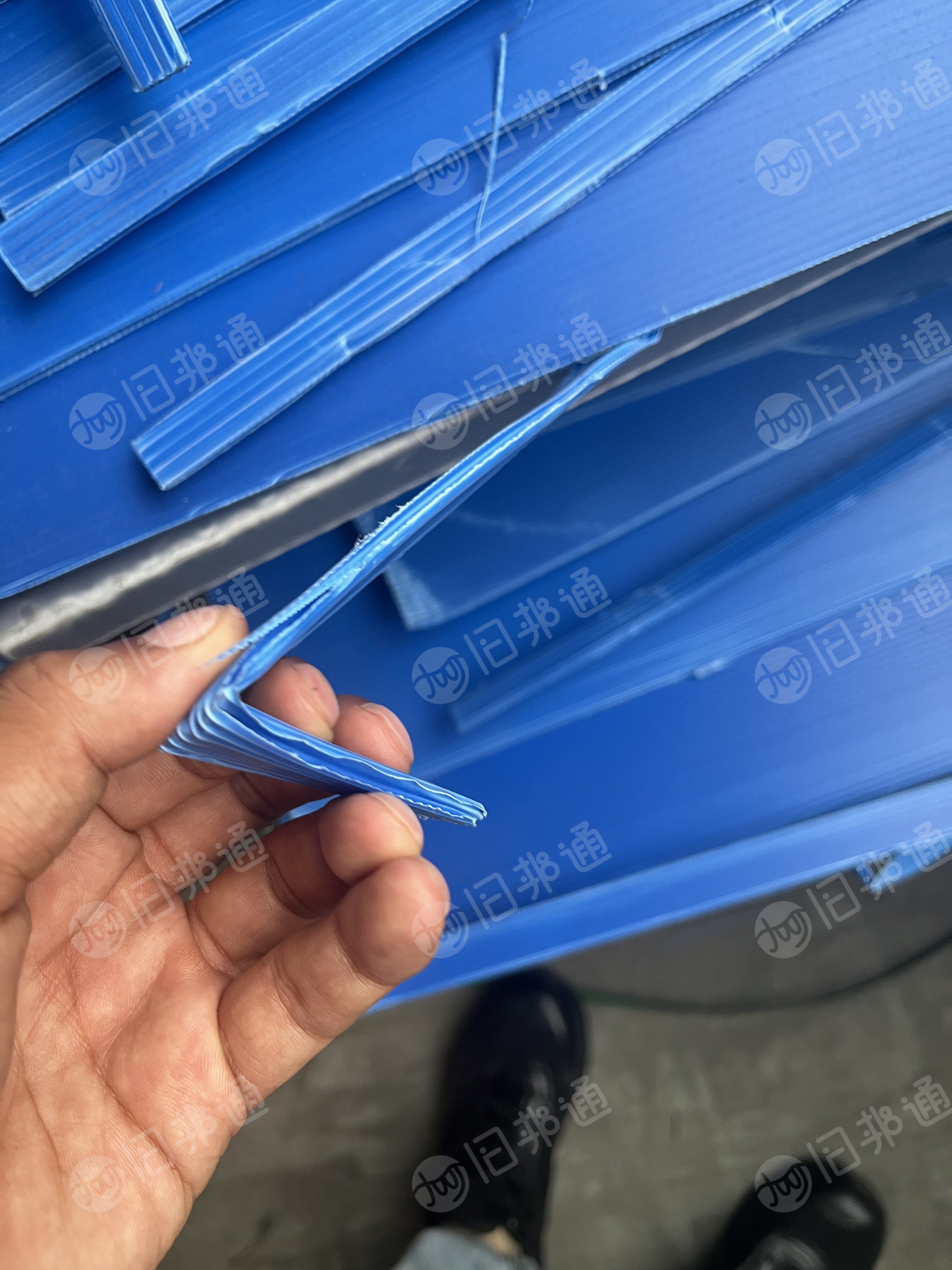 出售PP空心板毛料，灰色中空板毛料，现货三四十吨