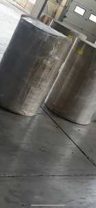 出售卷筒的黄白淋膜纸，处理品，80克