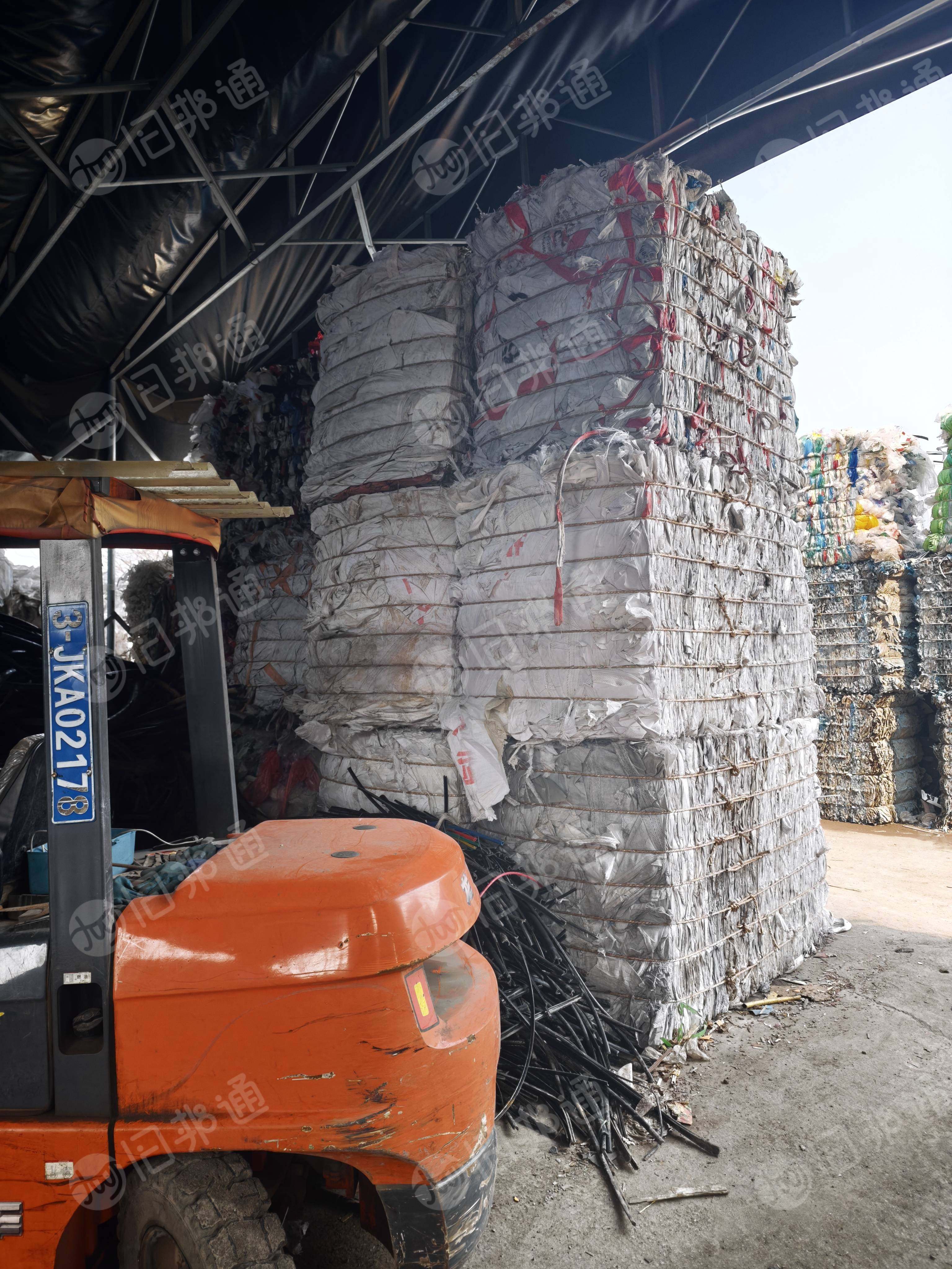 出售水洗料杂色吨袋，白色吨袋