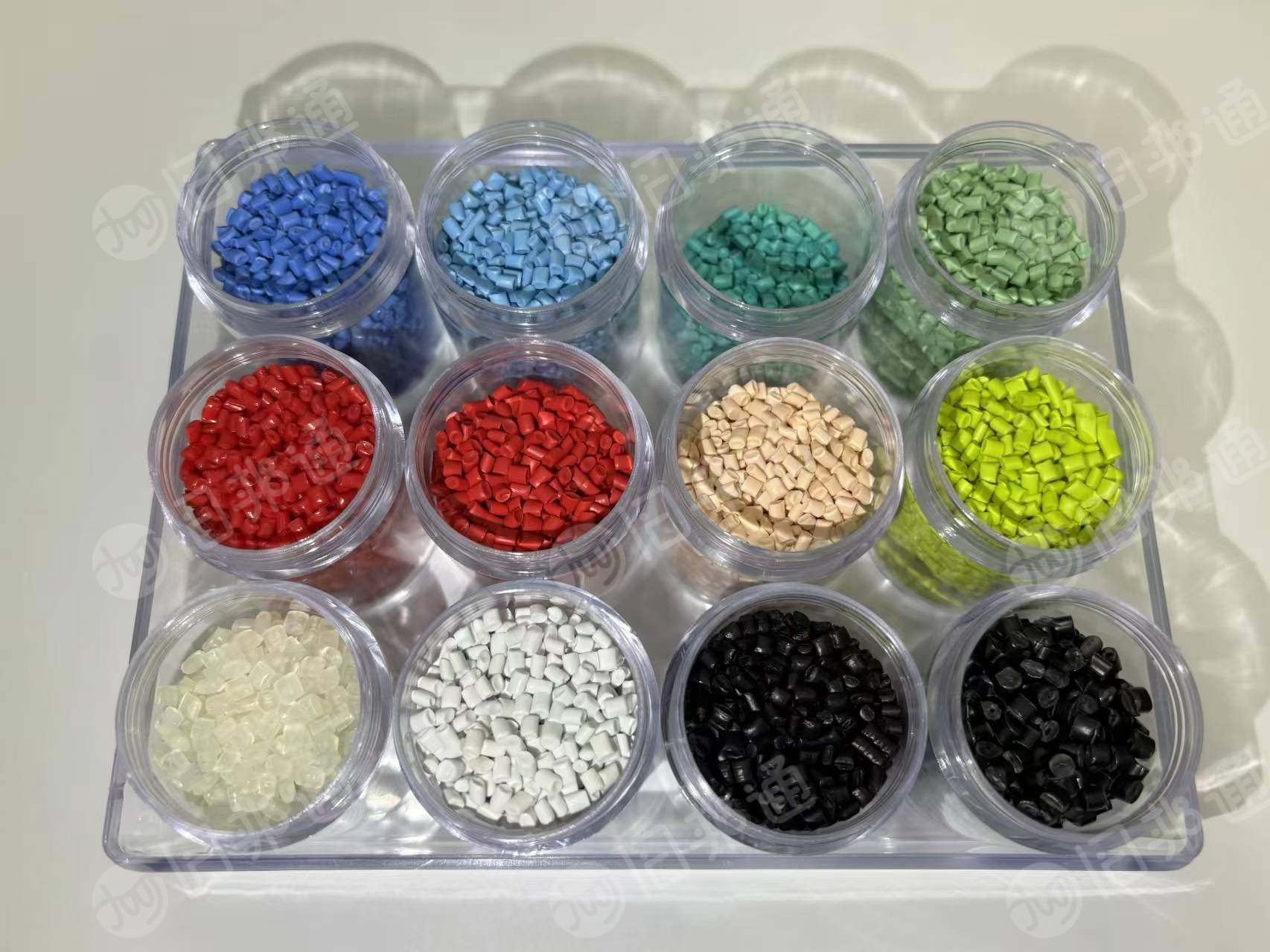 专业定制pp颗粒，各种颜色性能均可订制！