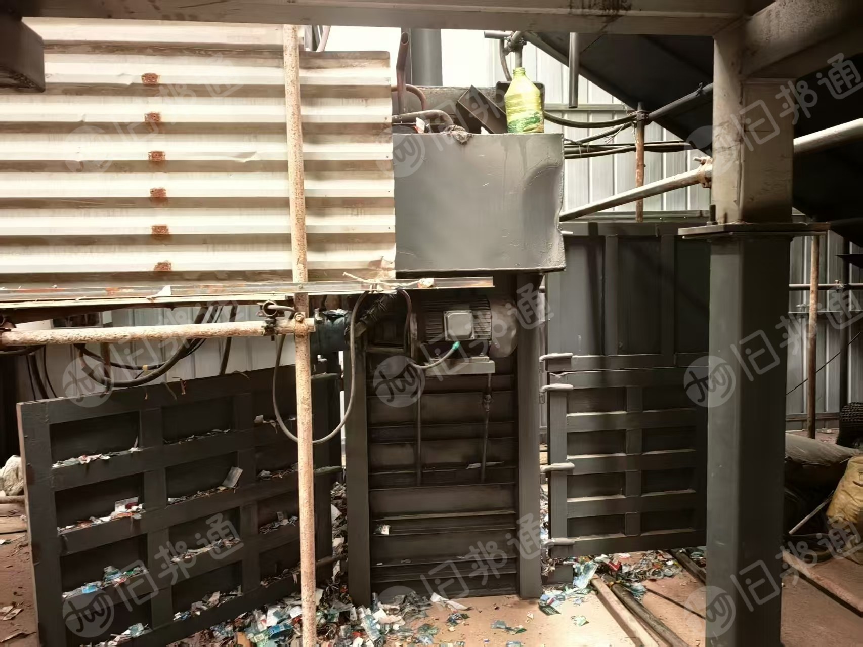 出售一台立式打包机