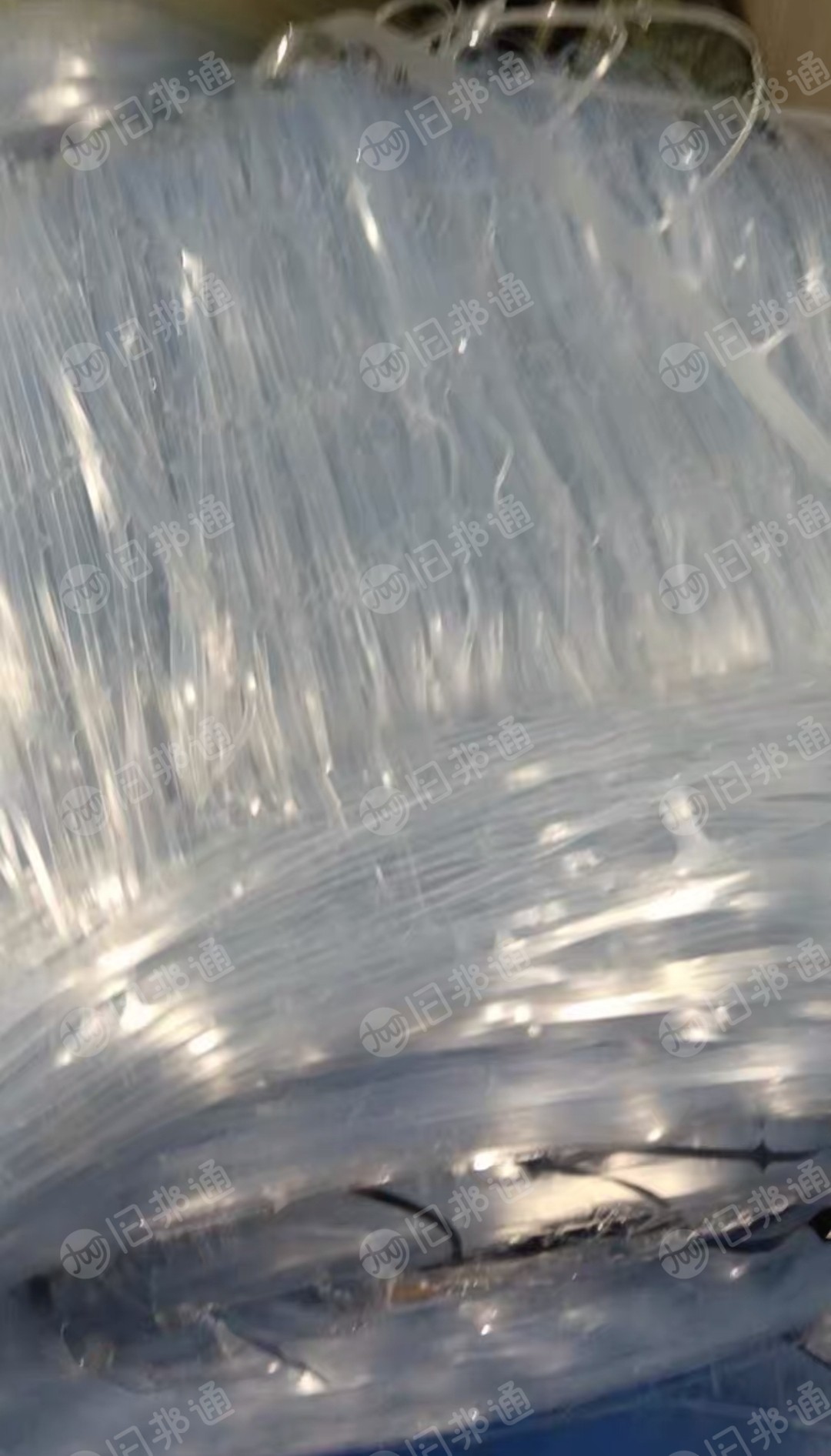 长期出售软质pvc边角料，上面复一层pet膜，现货10吨左右