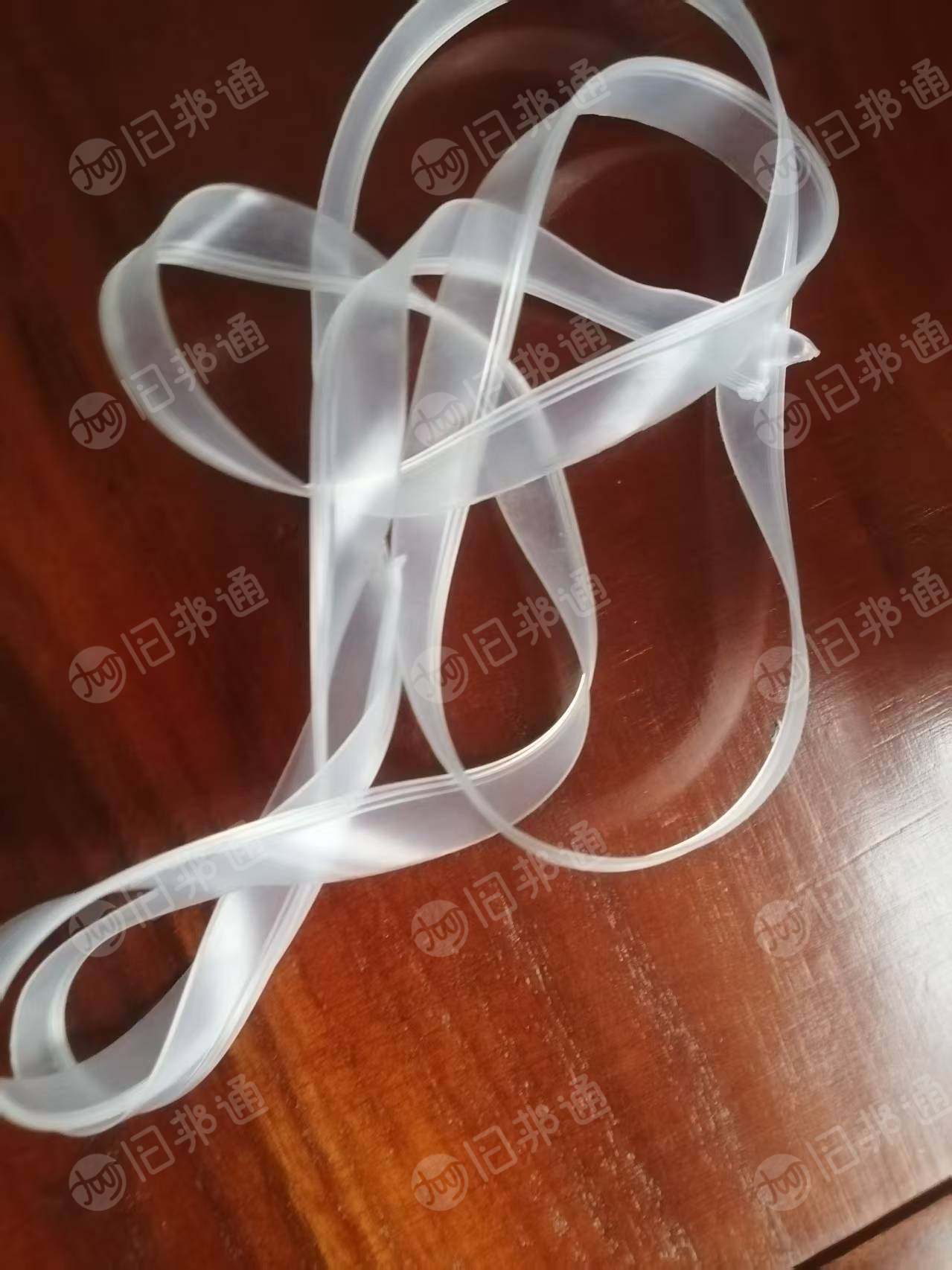 出售玩具厂下来的eva废料，水口料、颗粒、边角料都有，统货一起出，月供10吨左右