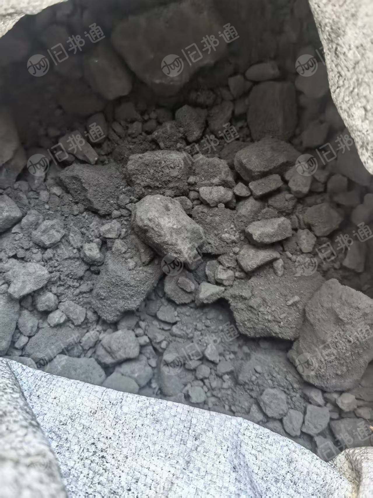 长期出售化工炼油厂的油渣，炭黑，日供100多吨