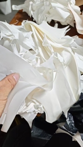 长期出售蛋糕纸边角料，有白色、本色和黑色