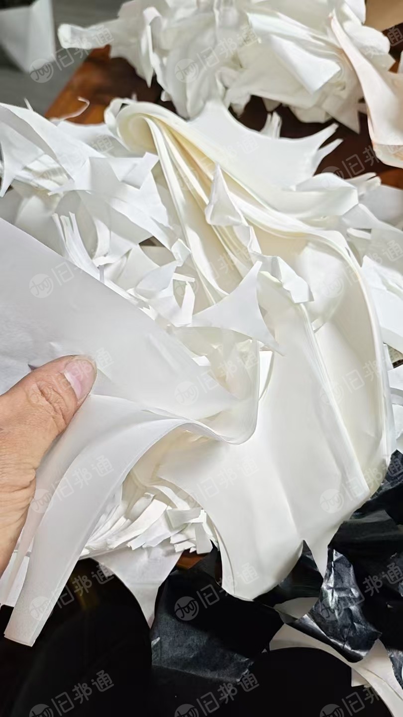 长期出售蛋糕纸边角料，有白色、本色和黑色