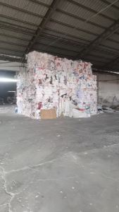 出售无膜大张花卡纸