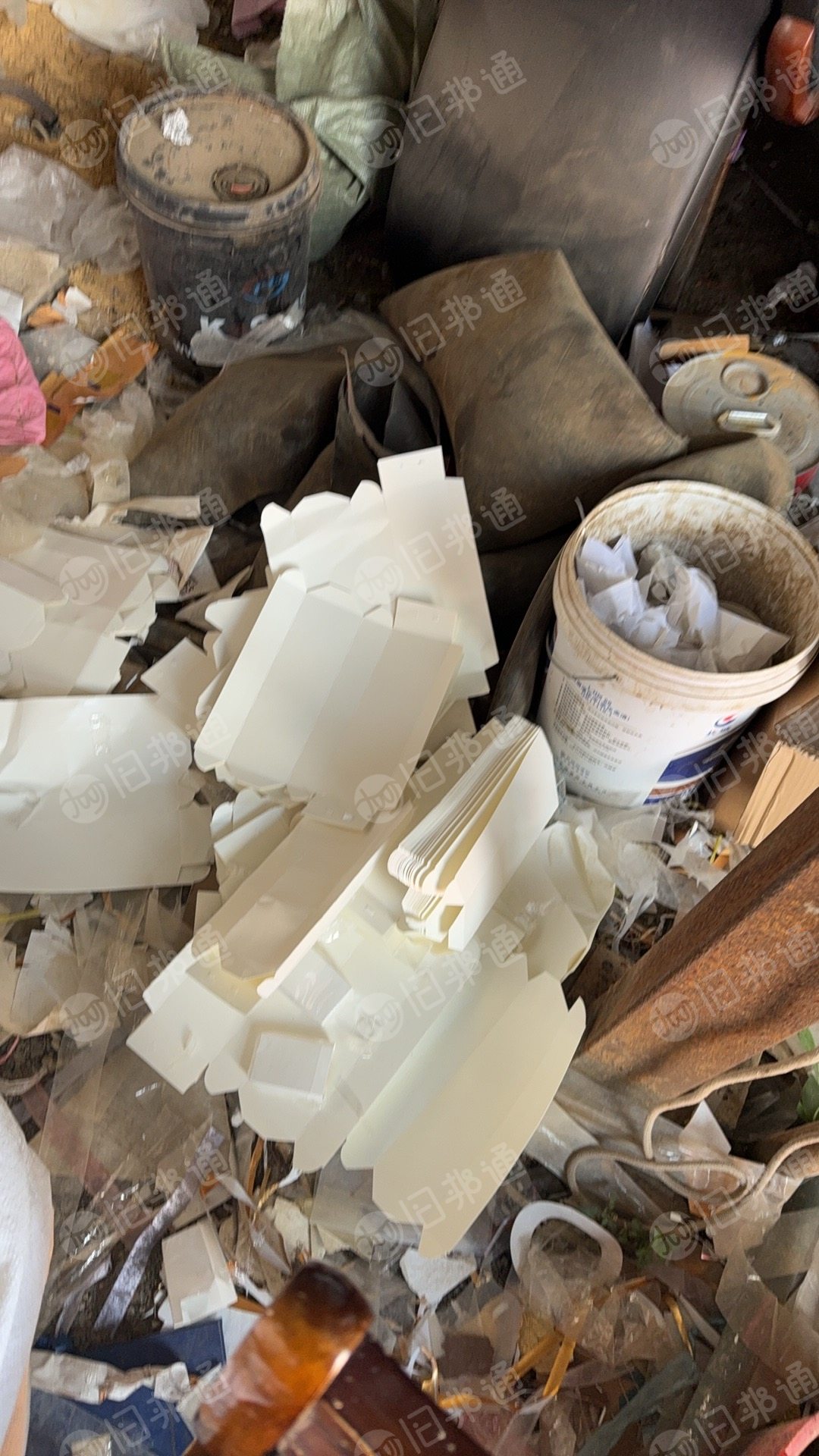 长期出售烟厂下来的白卡纸废料