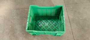 求购绿色的HDPE破碎料，做框用，3500-3800价位，月需40吨，靠近港口最好