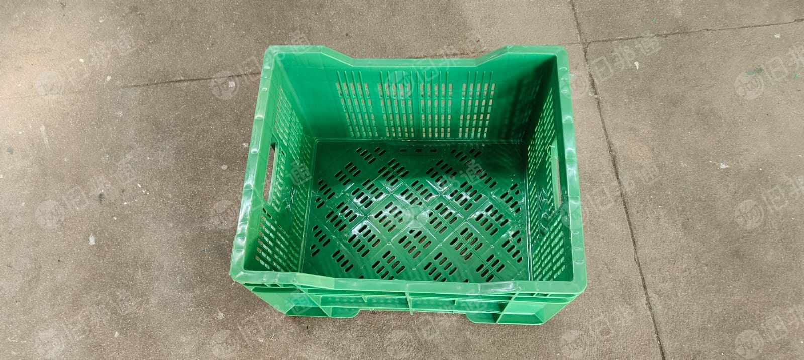 求购绿色的HDPE破碎料，做框用，3500-3800价位，月需40吨，靠近港口最好