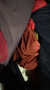 长期出售染厂下来的纯尼龙废布，锦纶废布，月供三十吨