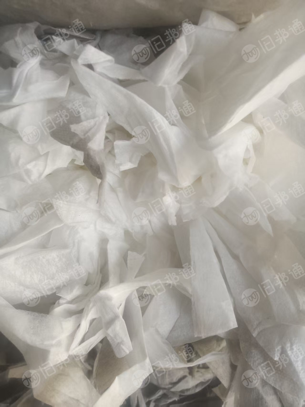 长期出售卫生巾边角料,卫生巾废料,无纺布废料,现货五六吨