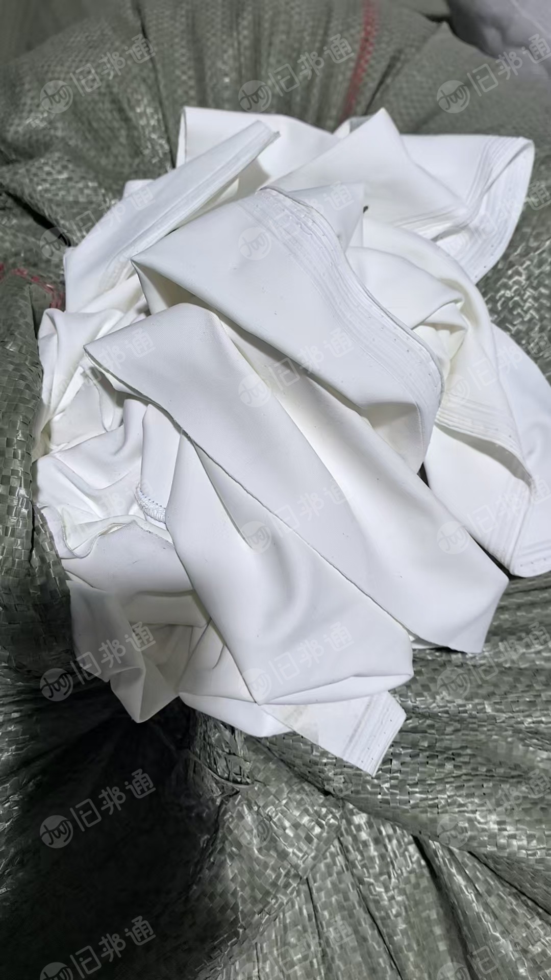 长期出售泳装废布，涤氨废布，锦氨废布，统货走，现货四五吨