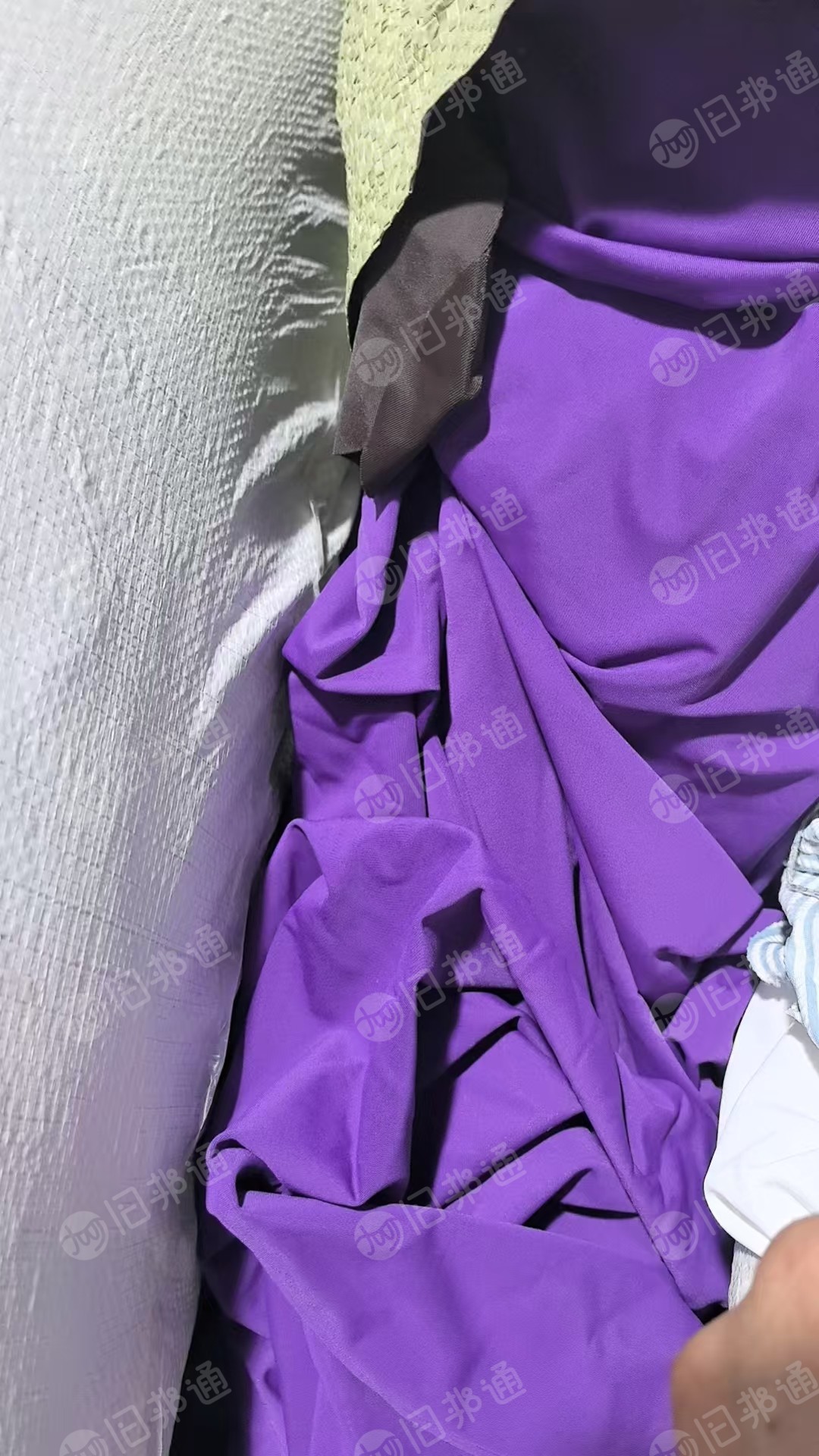 长期出售泳装废布，涤氨废布，锦氨废布，统货走，现货四五吨