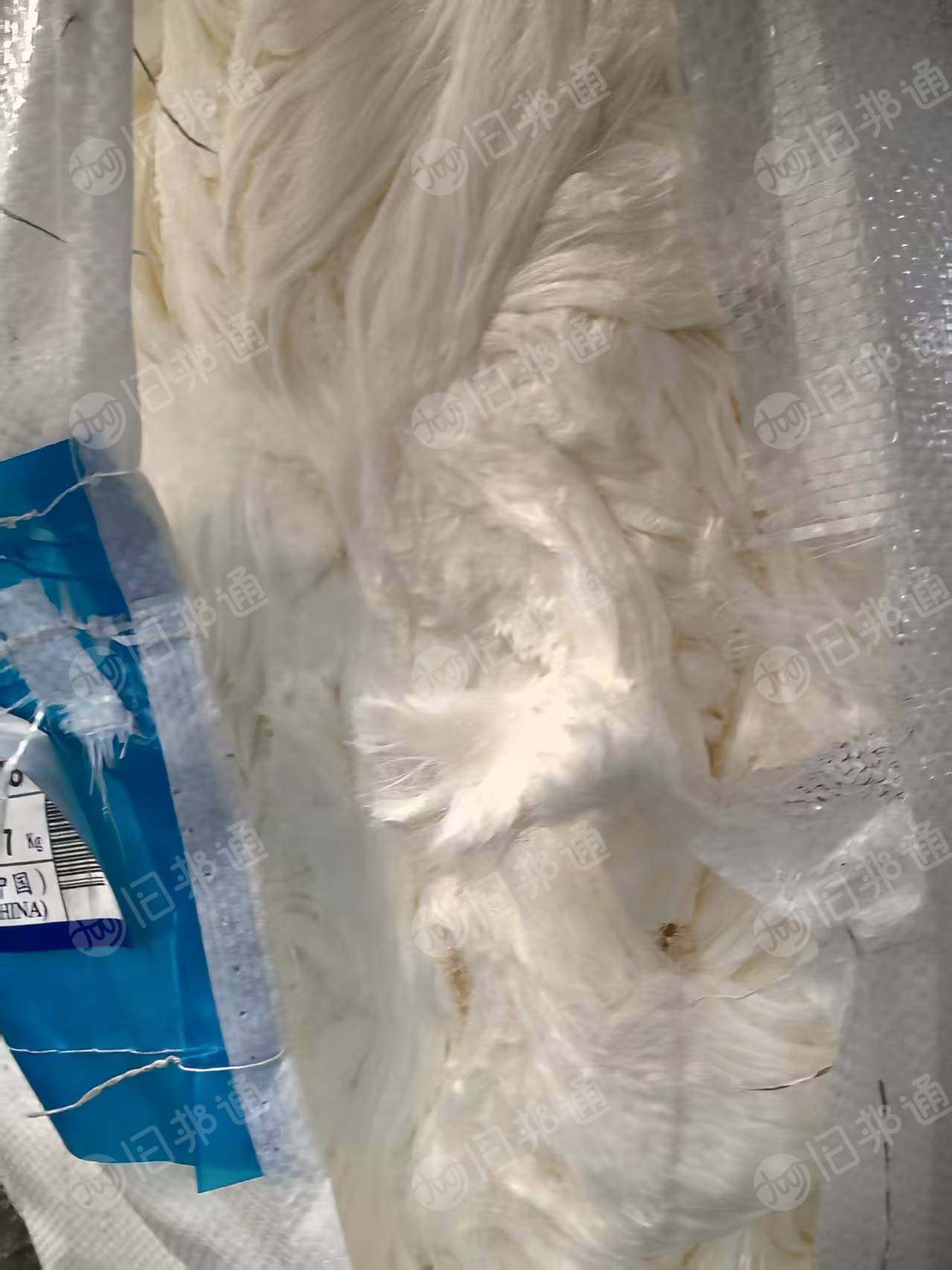 长期出售碳纤维废料，碳纤维原丝，碳纤维废丝，有干的跟含水分的，月供300吨