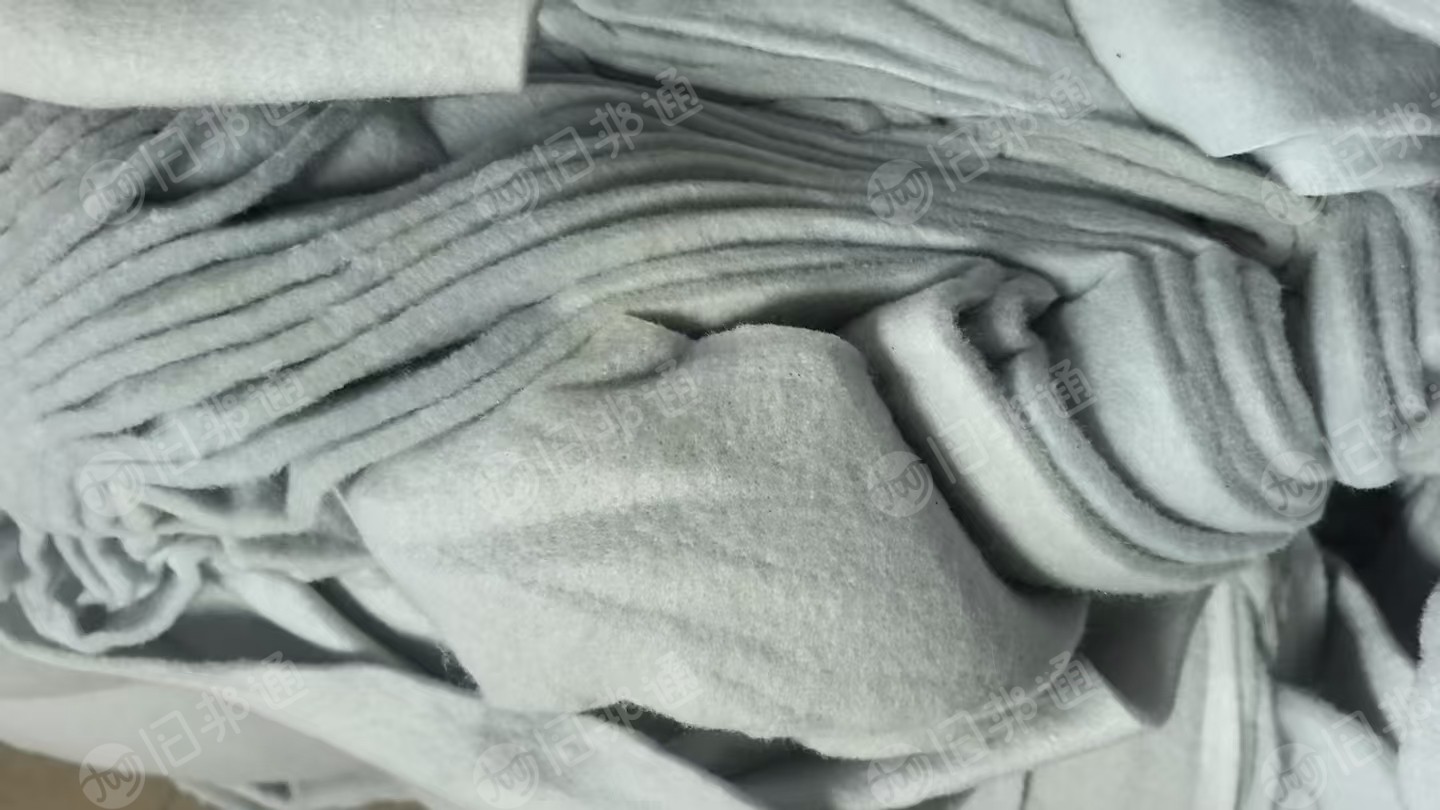长期出售针刺棉边角料，针刺棉，都是裁床下来的，现货有80多吨，货在广东佛山