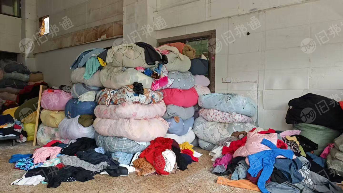 长期出售旧衣服统货，通货，月供2车6米8，货在福建厦门