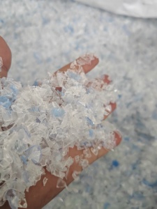 出售热洗蓝白瓶片，PET瓶片，长期有货