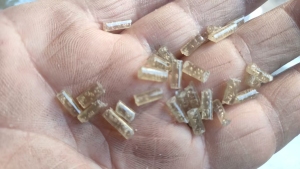 出售EPS泡沫颗粒，过60目，现货一挂车33吨