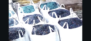 出售ABS破碎料，旧电池下来的，长期有，一天30吨左右