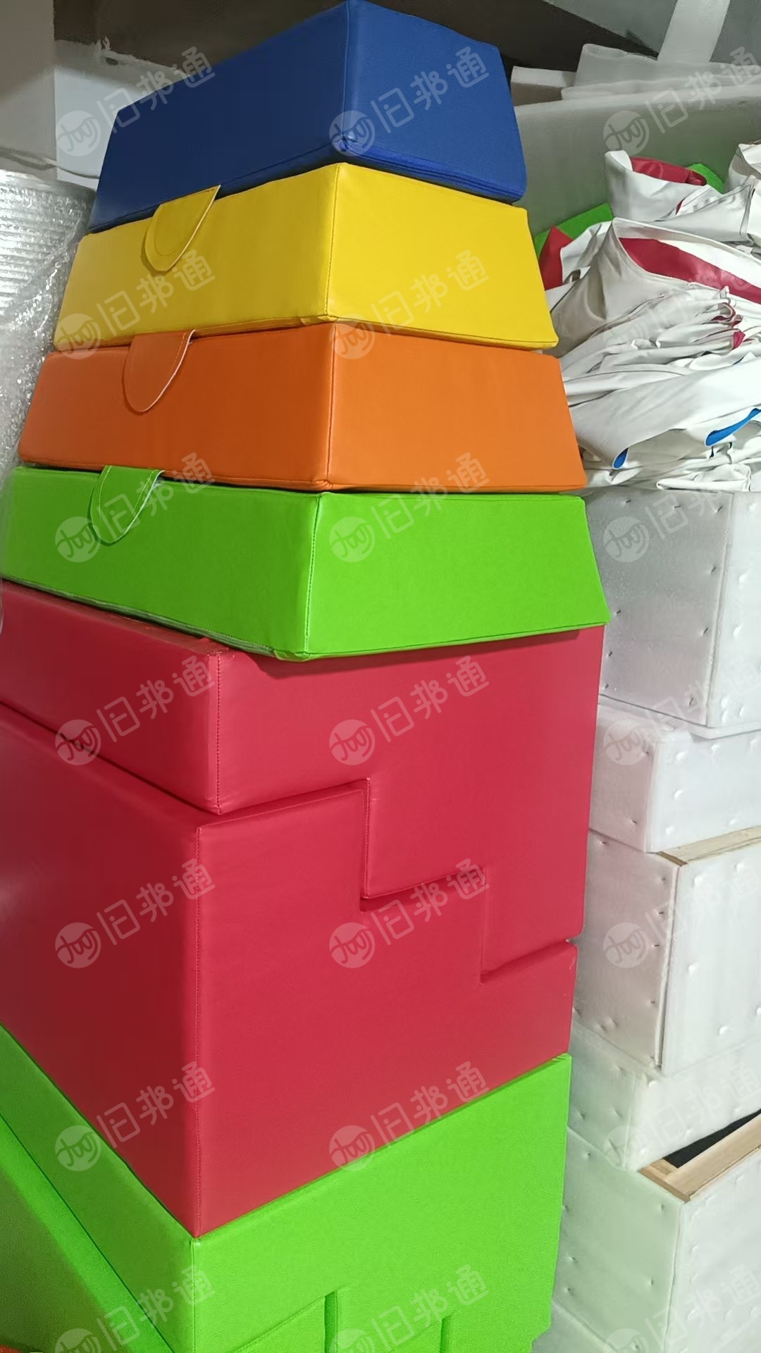 长期回收浅色pu皮革，素色皮革，库存皮革，做小孩沙发用