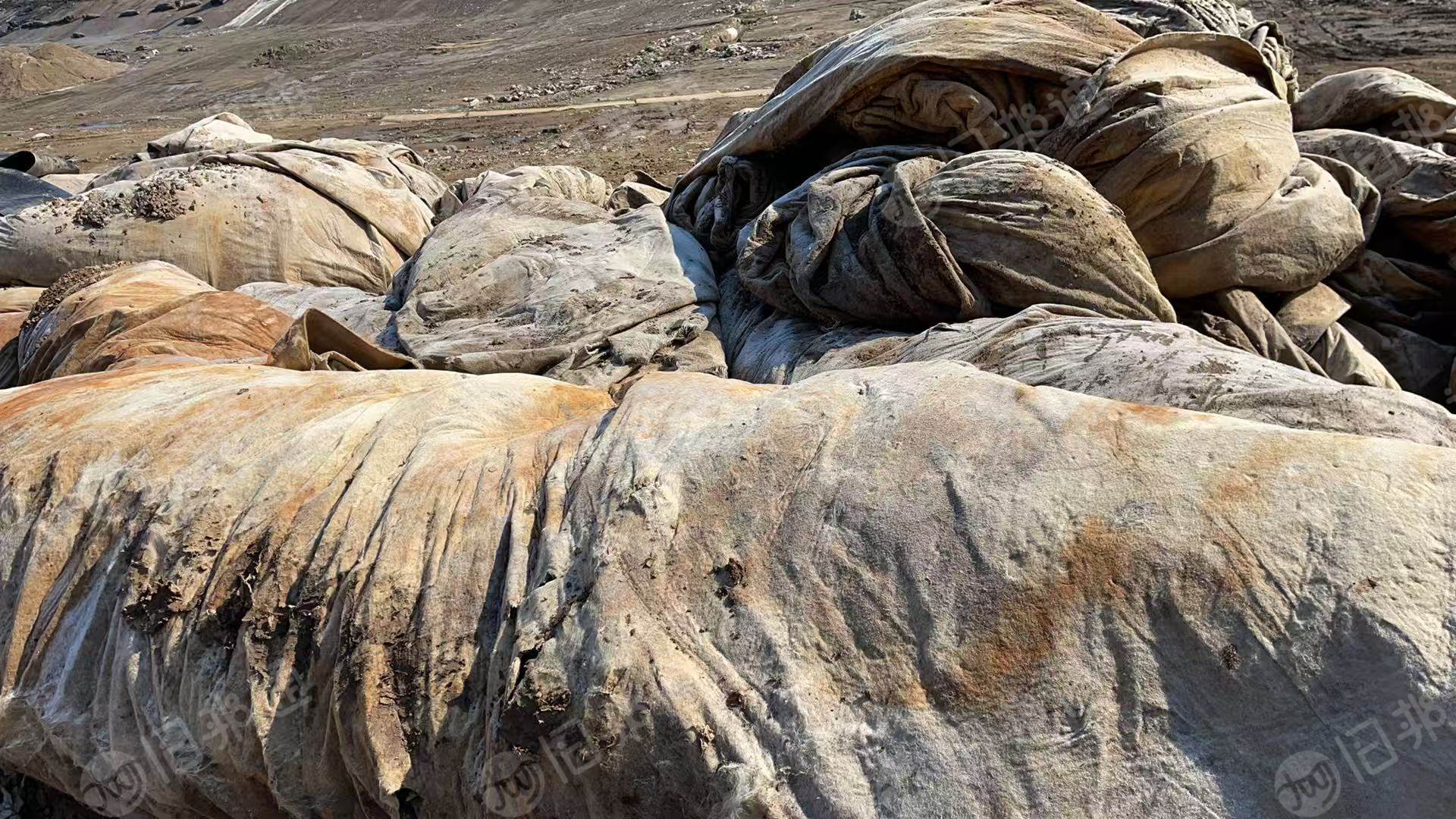 长期出售污水厂下来未清洗的涤纶过滤布,涤纶滤布,现货两百吨